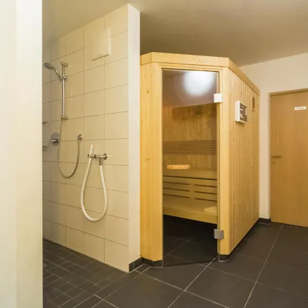 Σαλέ Lavish Chalet In Mauterndorf With Sauna & Jacuzzi *