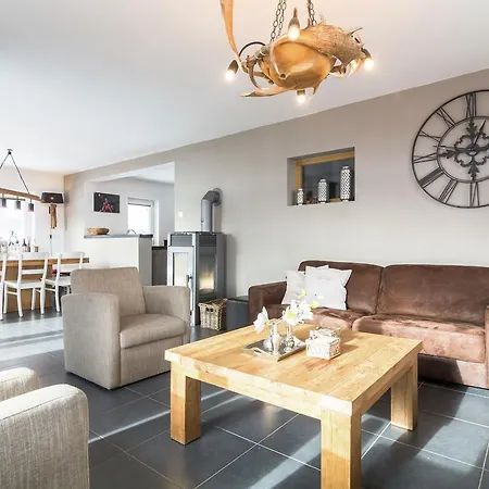 Lavish Chalet In Mauterndorf With Sauna & Jacuzzi Mauterndorf (Salzburg)